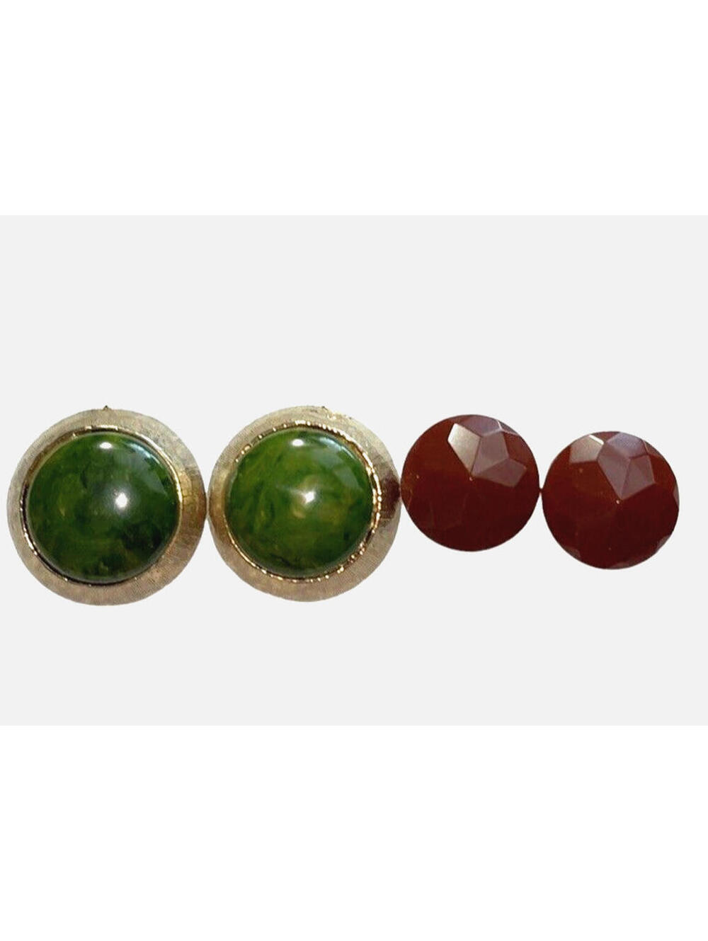 Bakelite  2 Pair Earrings Clip on and Screw back Sign ART (c) TESTED A1031